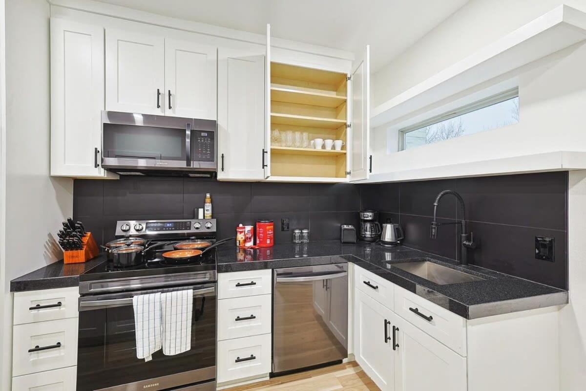 New 2B Townhome Near At&T Global Life 6Flag Arlington Zewnętrze zdjęcie